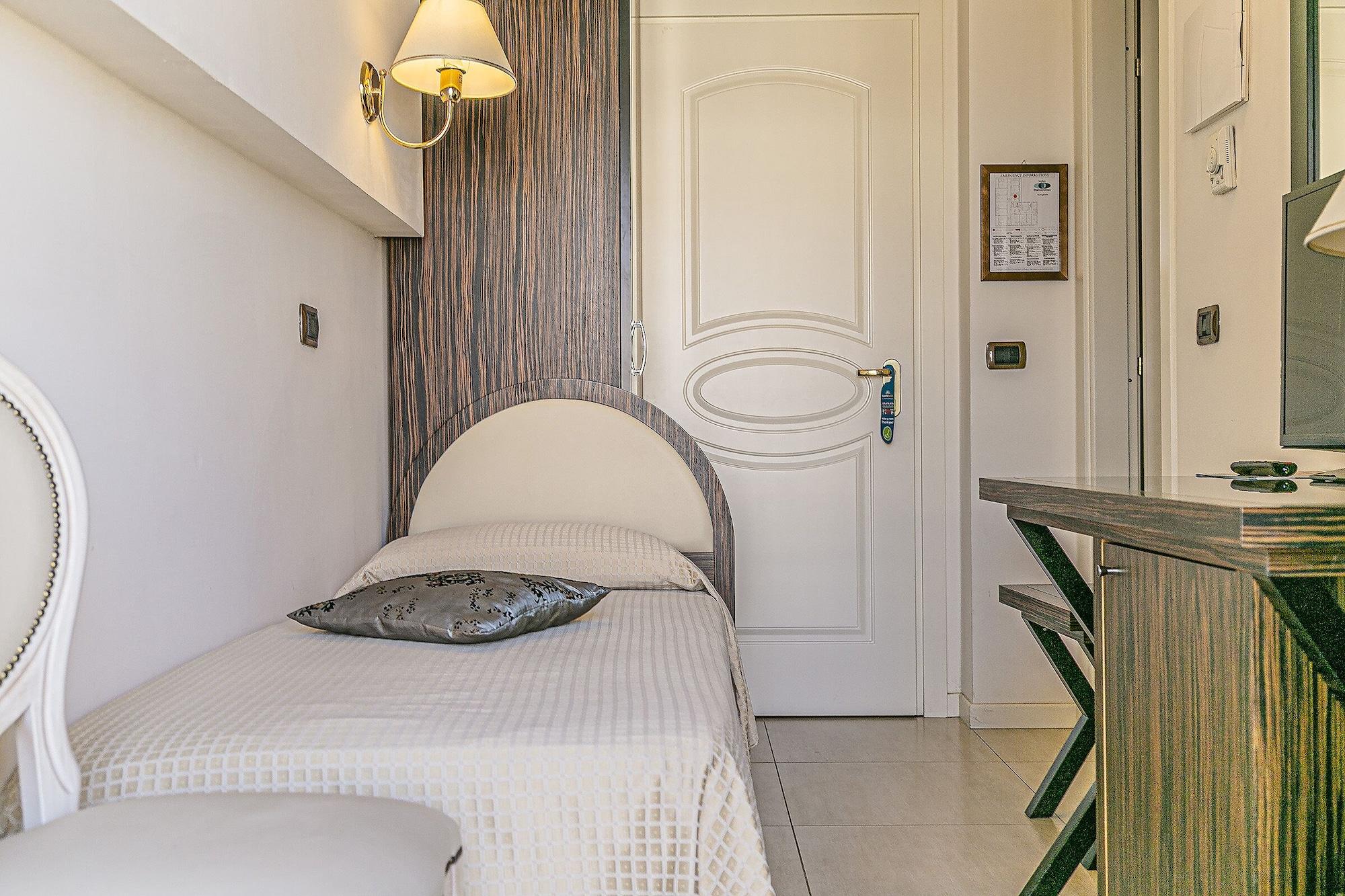 Hotel Metropolitan Bellaria-Igea Marina Buitenkant foto