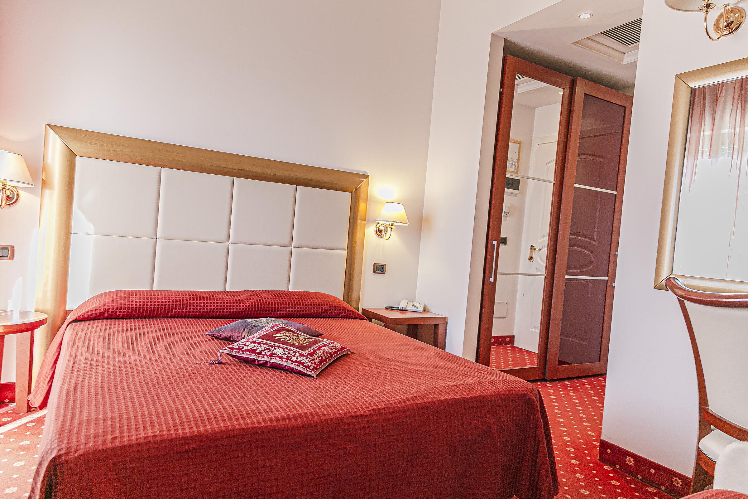 Hotel Metropolitan Bellaria-Igea Marina Buitenkant foto