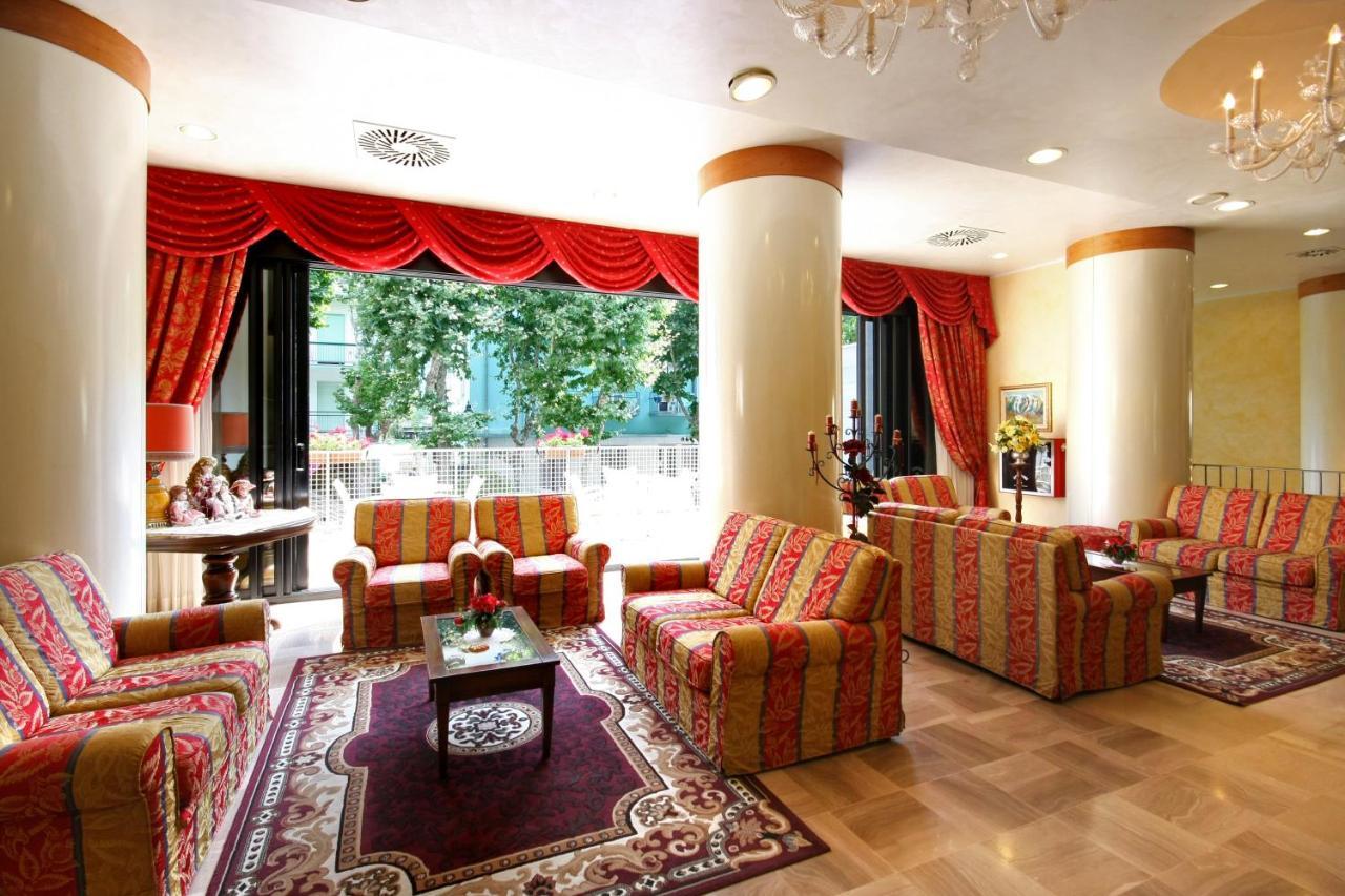 Hotel Metropolitan Bellaria-Igea Marina Buitenkant foto